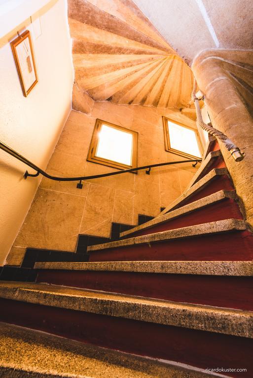 Aux Chambres Du Banneret Neuchatel Ngoại thất bức ảnh